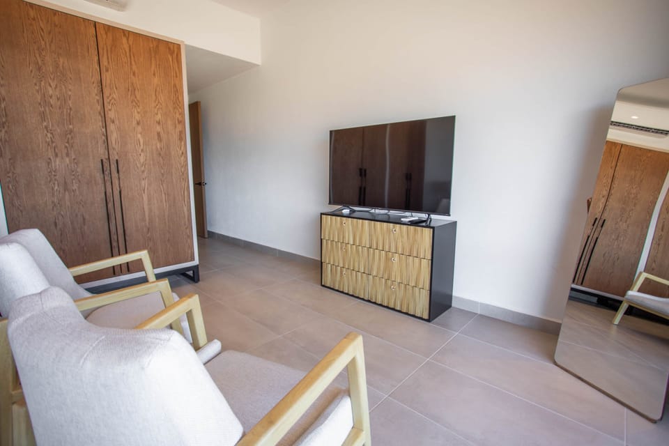 Bedroom 2 TV