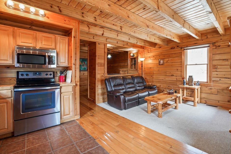 Living Room / Lounge
