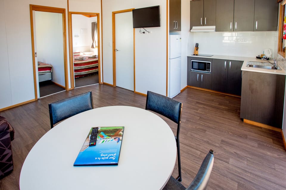 2 Bedroom Villa - 4 berth | Private kitchenette | Full-size fridge, microwave, stovetop, electric kettle
