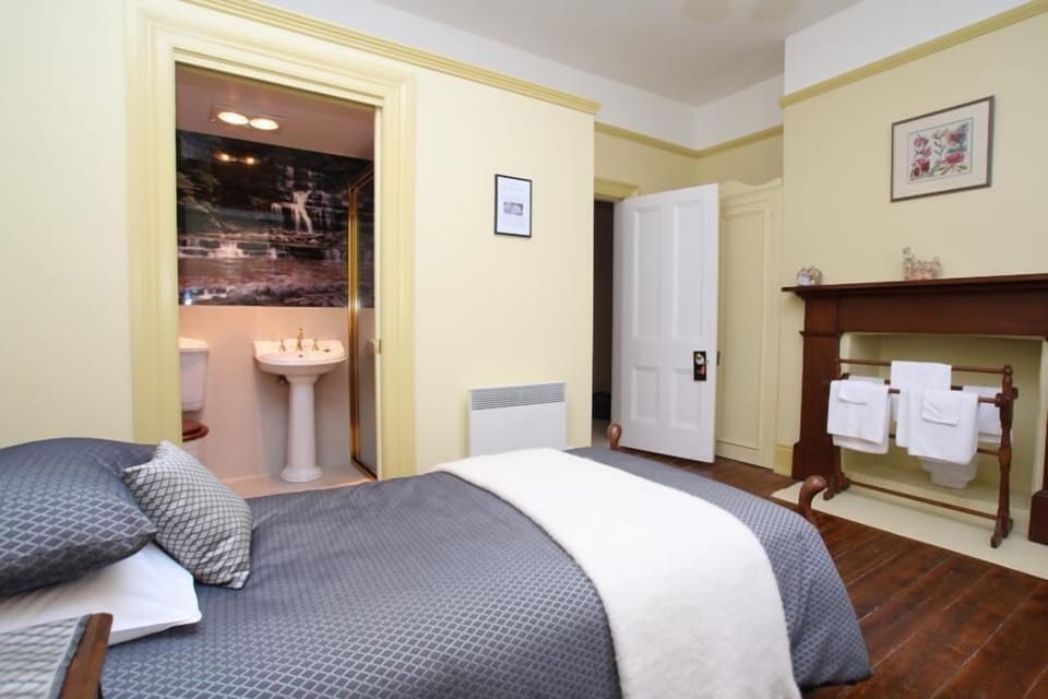1 bedroom, premium bedding, individually decorated