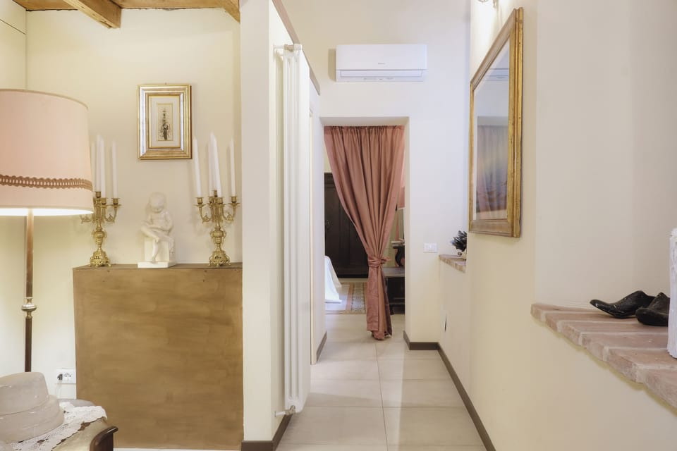 Classic Suite | Premium bedding, down comforters, WiFi (free)