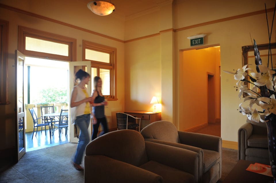 Hotel Victoria - Griffith Hotel in Griffith