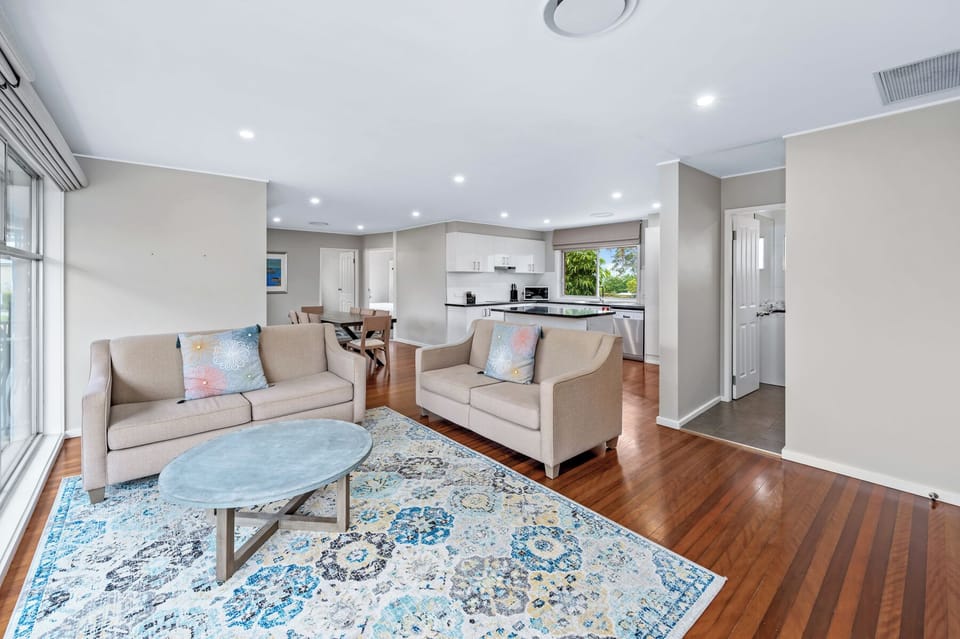 Duplex, 2 Bedrooms, Non Smoking, Kitchen | In-room safe, desk, blackout drapes, soundproofing