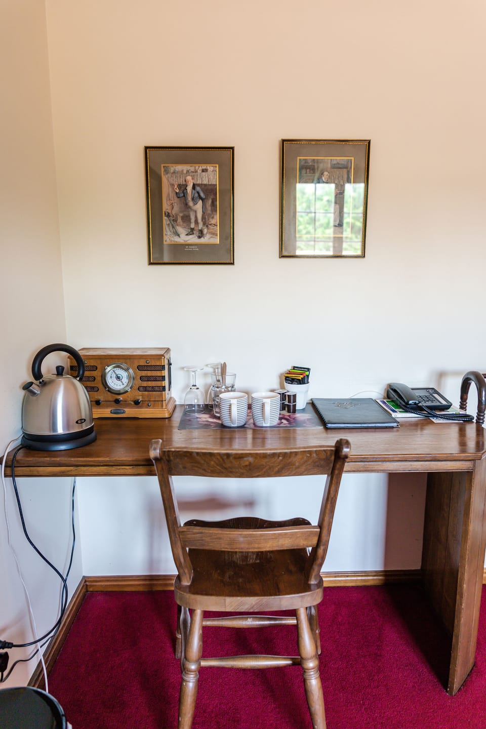 Standard King Room | Desk, iron/ironing board, cribs (free), WiFi (free)