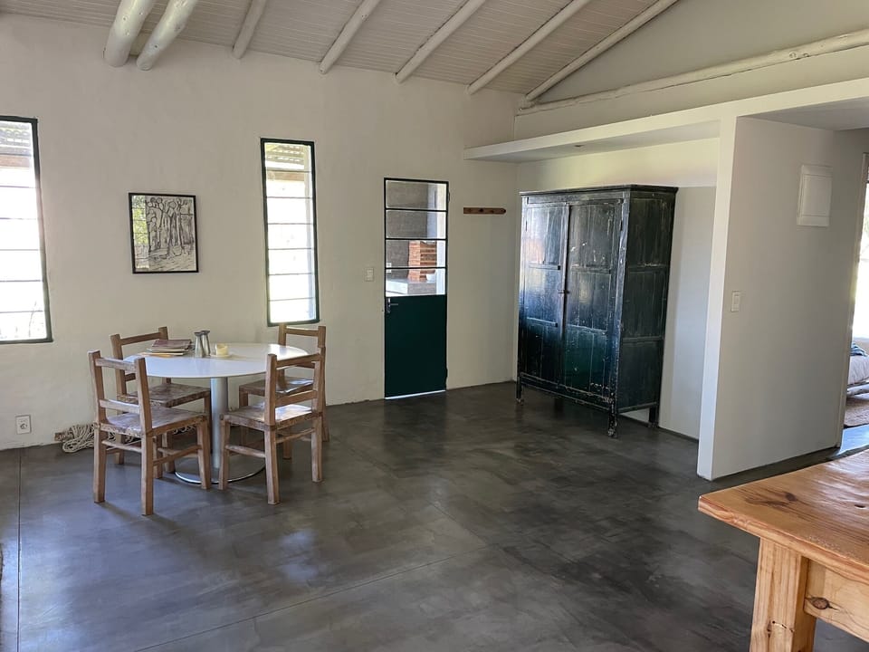 mesa con 4 sillas