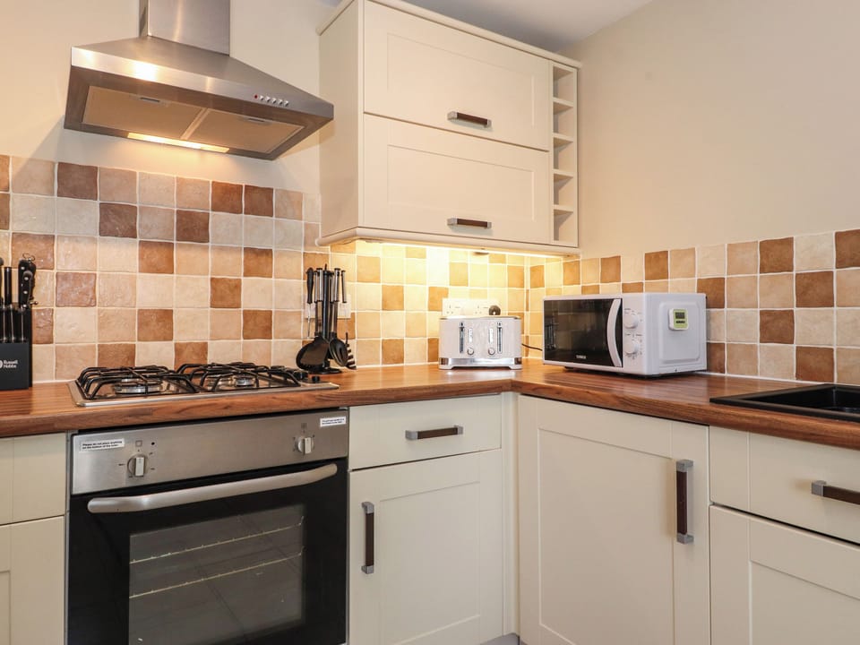 Fridge, dishwasher, electric kettle, toaster