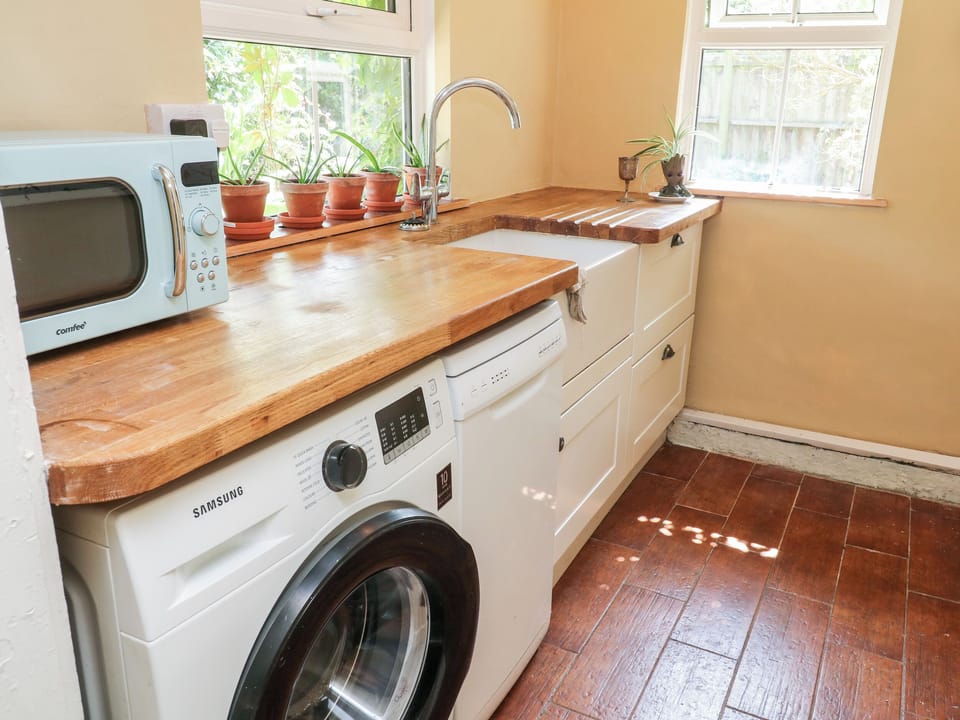 Fridge, dishwasher, electric kettle, toaster