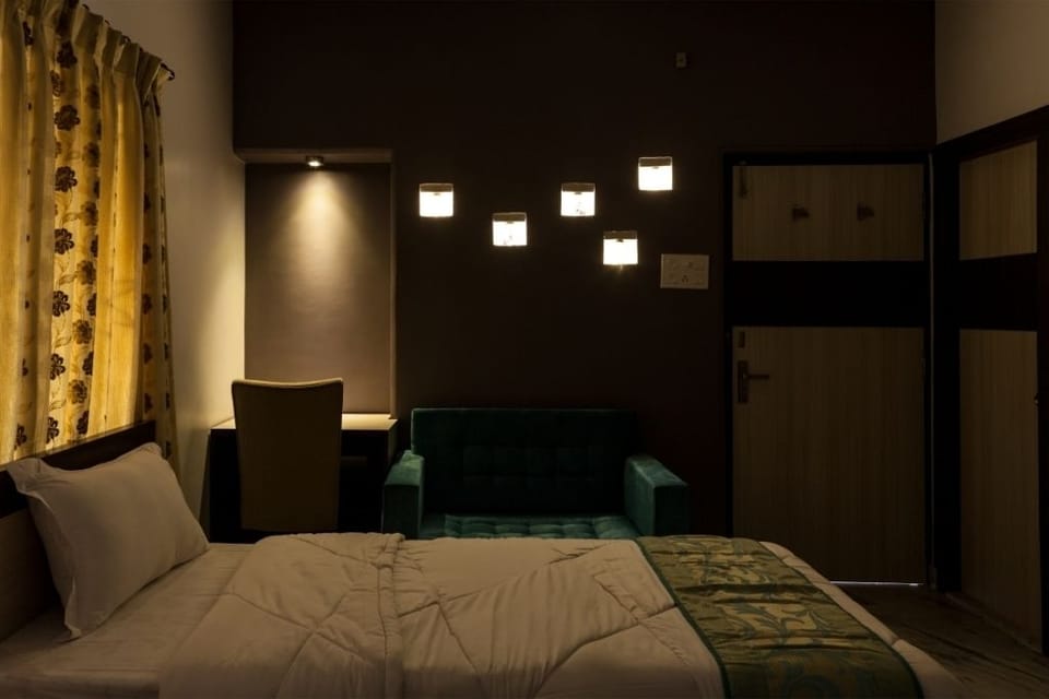 Platinum Room | 1 bedroom, premium bedding, individually decorated