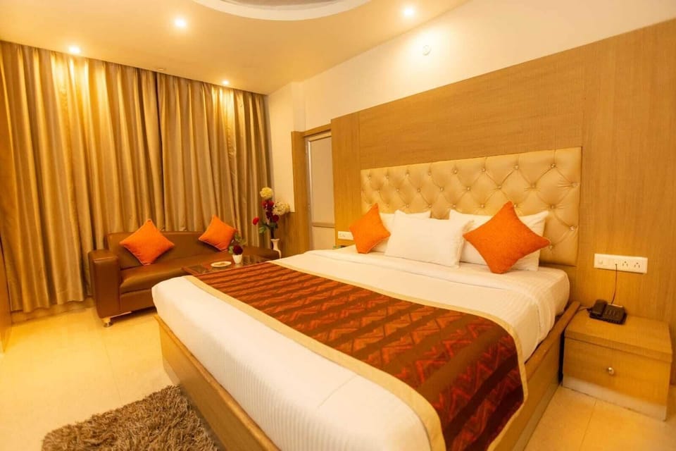 Deluxe Room, 1 Bedroom | Egyptian cotton sheets, premium bedding, Select Comfort beds
