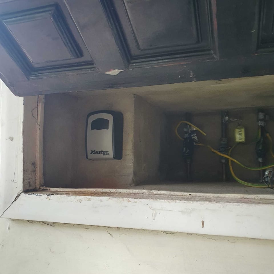 Key-safe behind the small hatch door