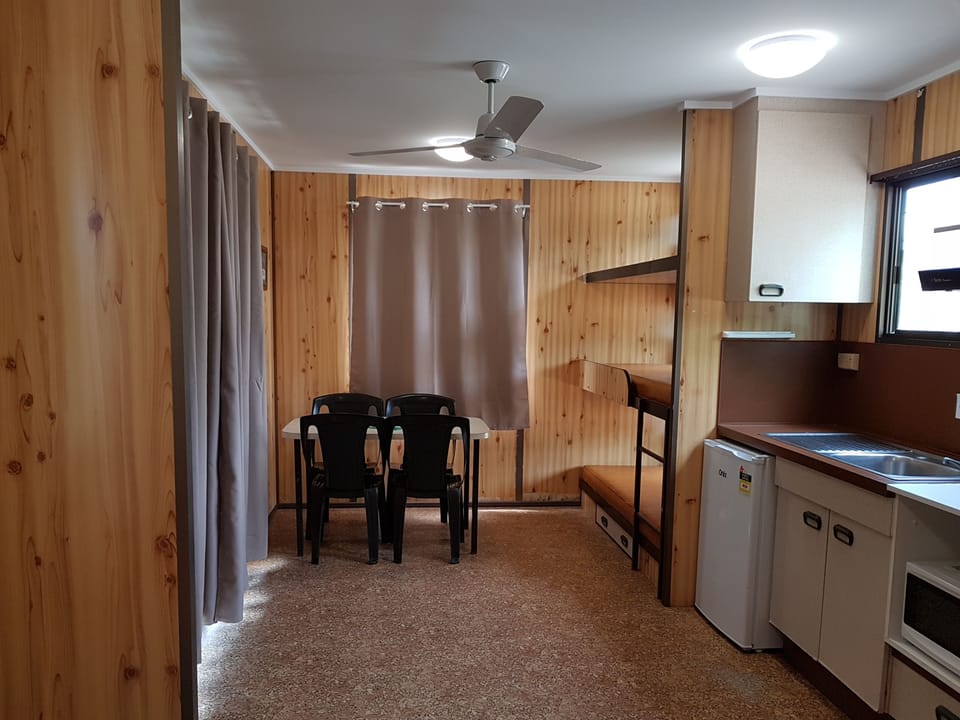 Cabin-Van (non-ensuited) | Extra beds