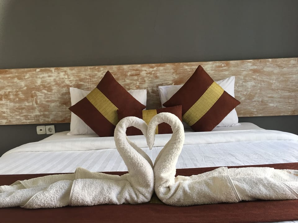 Deluxe Room | In-room safe, desk, soundproofing, WiFi (free)