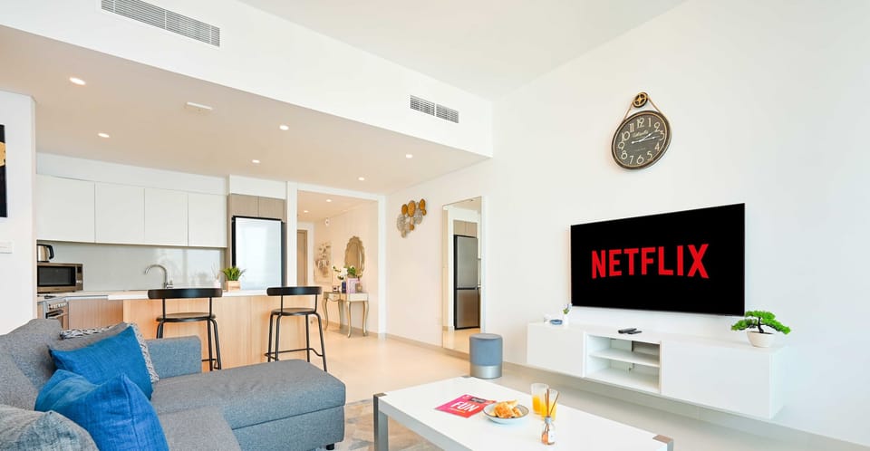 Apartment | Living area | Flat-screen TV
