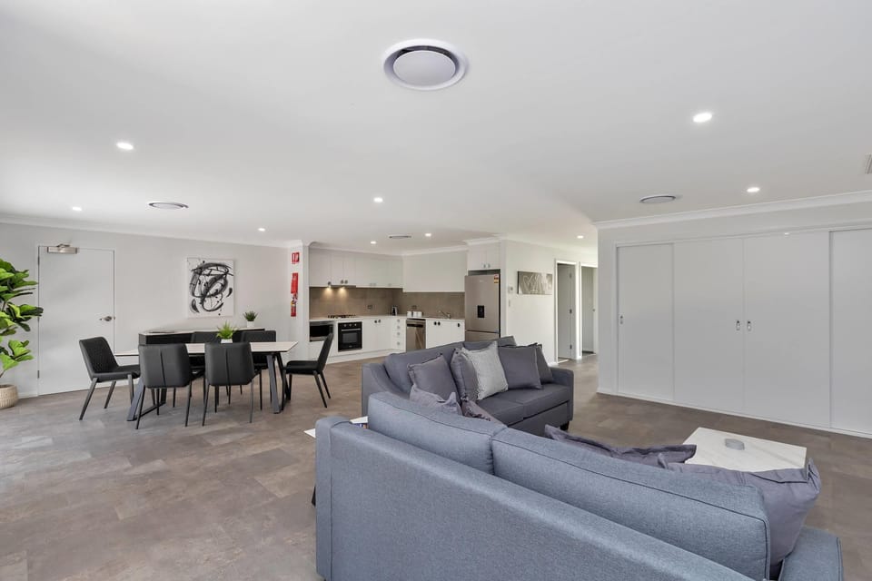 Apartment, 2 Bedrooms (located at 31 The Ringers Road) | Minibar, desk, laptop workspace, soundproofing