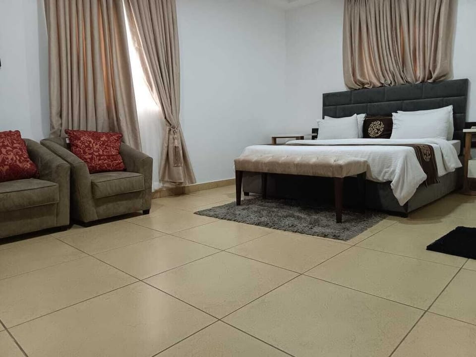 Deluxe Suite | 1 bedroom, bed sheets