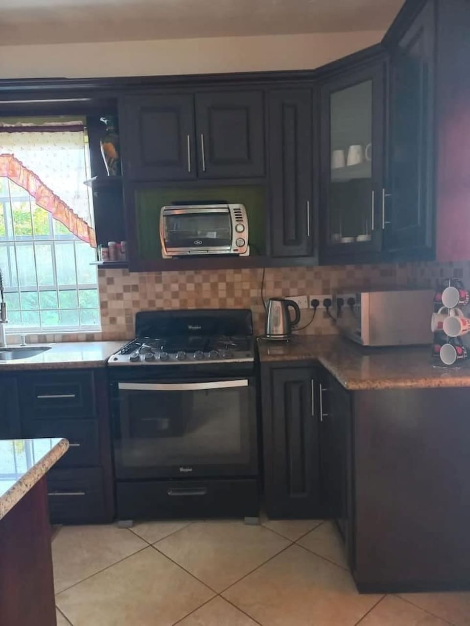 Full-size fridge, cookware/dishes/utensils