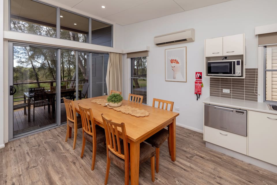 Family Villa | Dining room