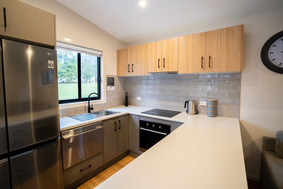 Superior Cabin (Sleeps 8) | Private kitchen | Shared fridge, microwave
