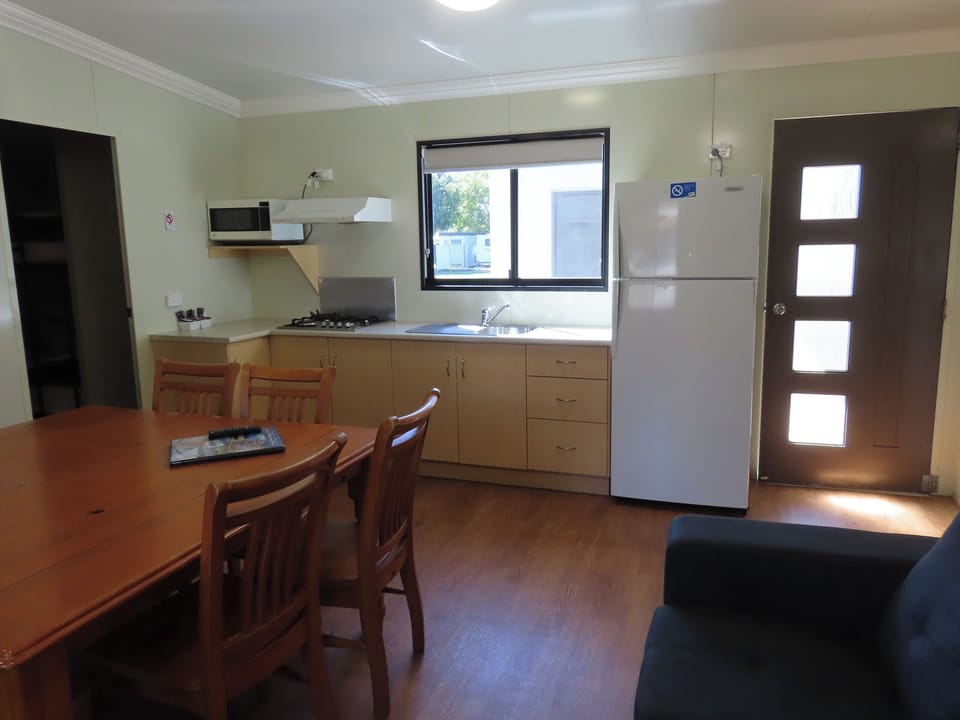 3 bedroom cabin sleeps 10 | Private kitchen | Coffee/tea maker, fridge, microwave, electric kettle