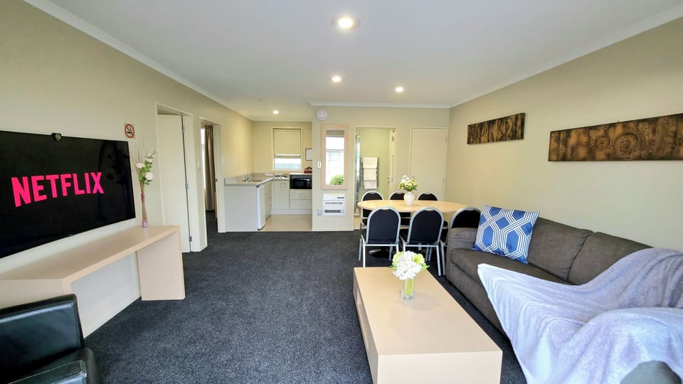 Apartment, 2 Bedrooms | Living area | Flat-screen TV