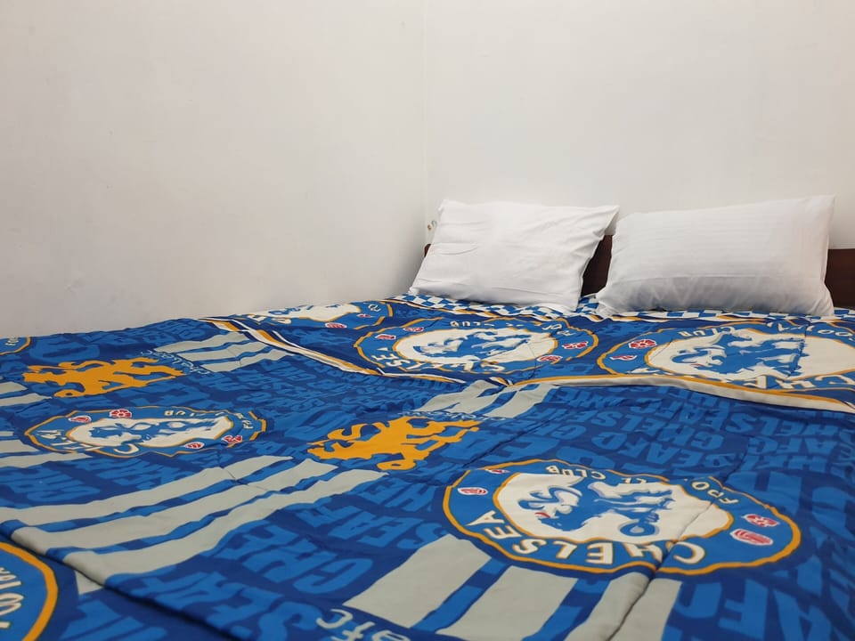 Economy Double Room | Bed sheets