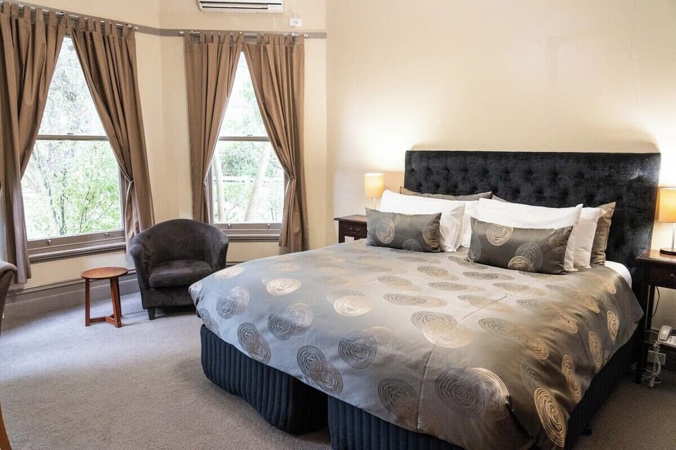 Exclusive House, 6 Bedrooms, Vineyard View, Garden Area | Premium bedding, soundproofing, iron/ironing board, free WiFi