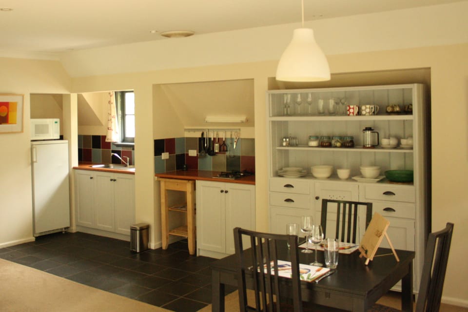 The Mews | Private kitchenette | Fridge, microwave, stovetop, coffee/tea maker
