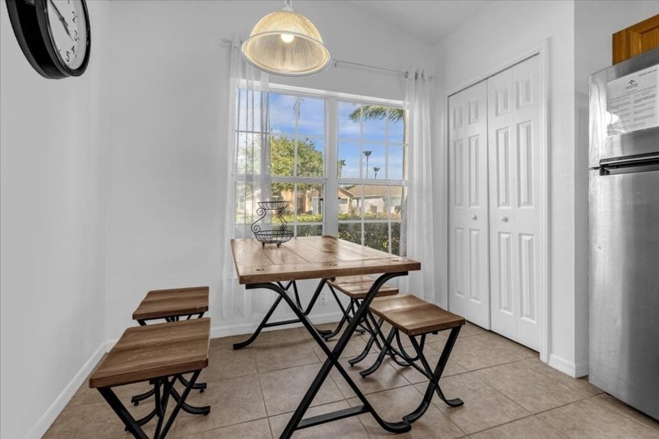 House, 3 Bedrooms | Dining