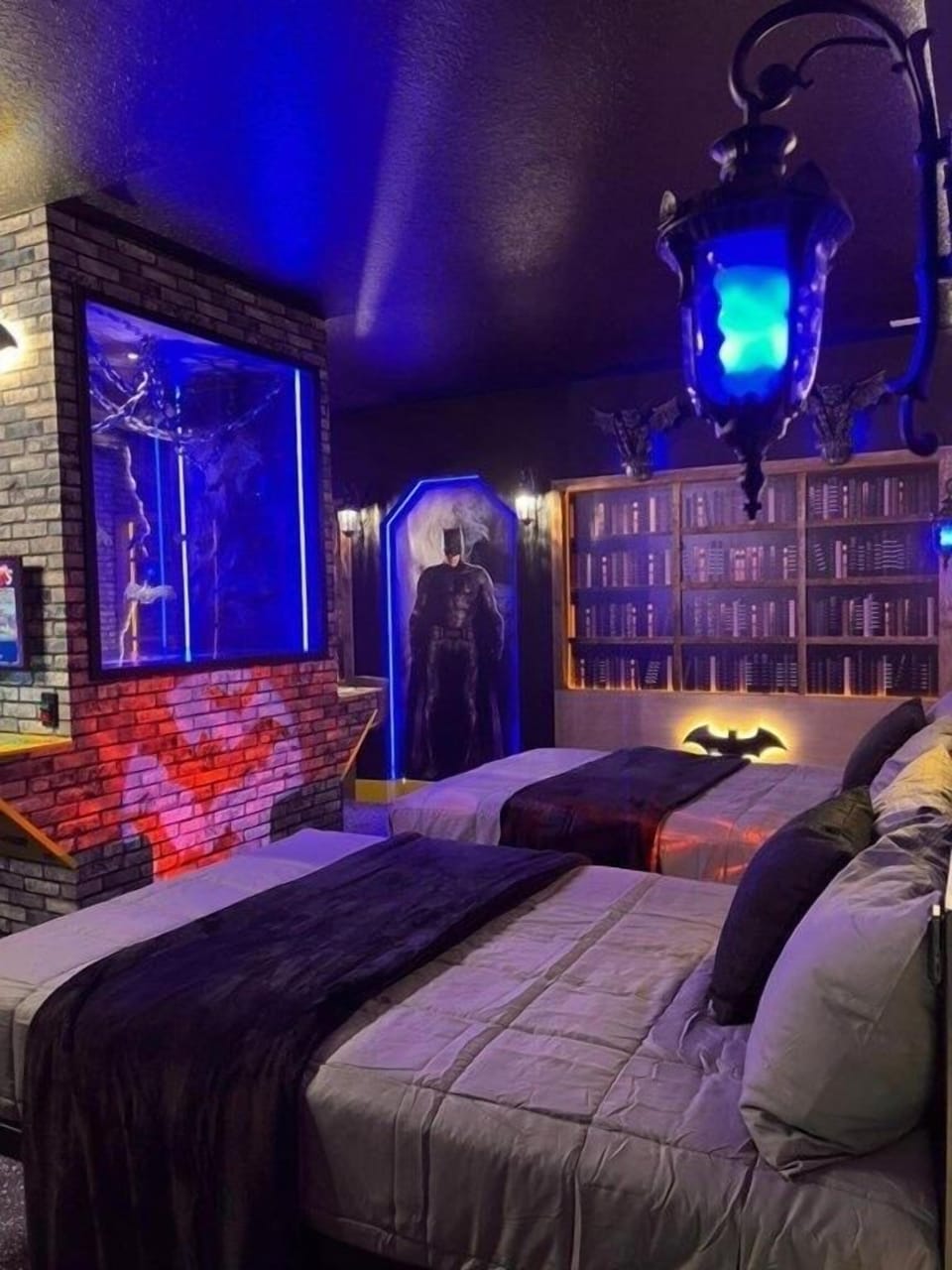 House, Multiple Bedrooms | 8 bedrooms, free WiFi, bed sheets