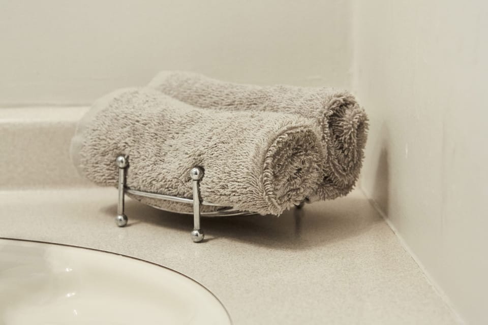 Standard Studio, Non Smoking, Kitchenette (Studio) | Bathroom | Shower, free toiletries, hair dryer, towels