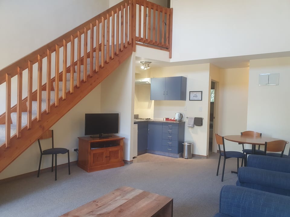 Standard Apartment, 2 Bedrooms | Living area | Flat-screen TV