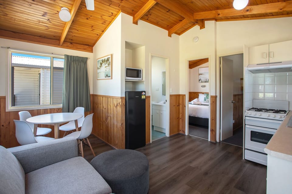 Standard 2BR Cabin | In-room dining