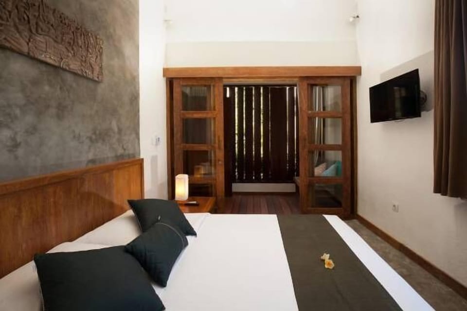 Deluxe AC Room | In-room safe, rollaway beds, free WiFi, bed sheets