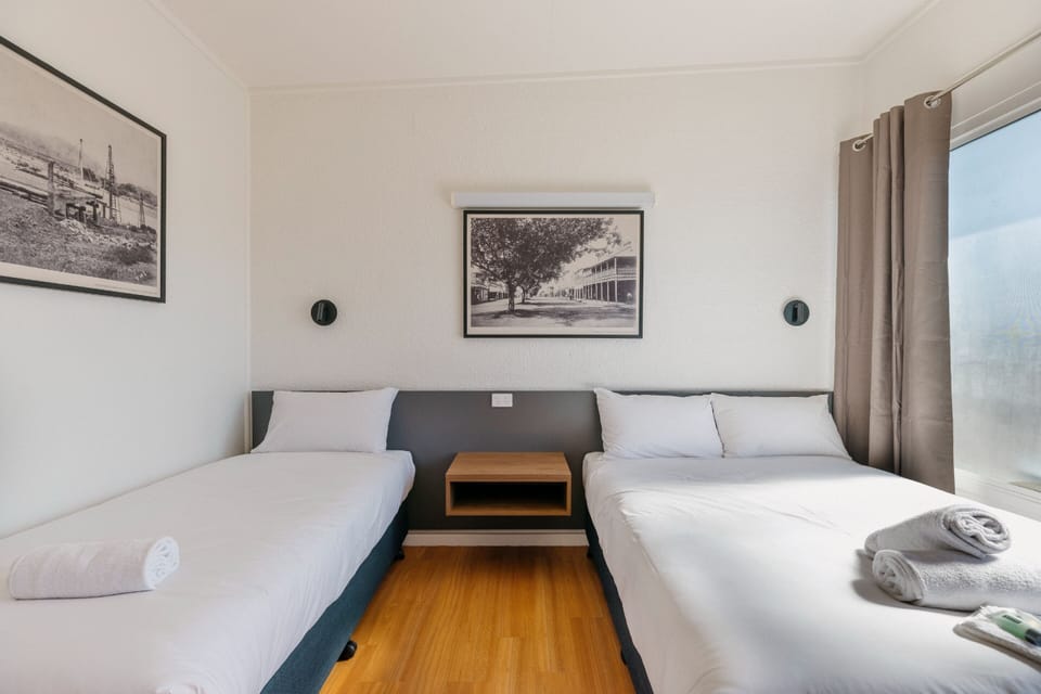 Basic Room, Non Smoking (1 double + single) | Desk, free WiFi, bed sheets