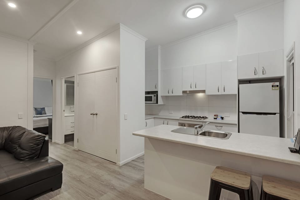 Deluxe 2 Bedroom Family Cabin - Sleeps 6 | Private kitchen | Coffee/tea maker, fridge, microwave, stovetop