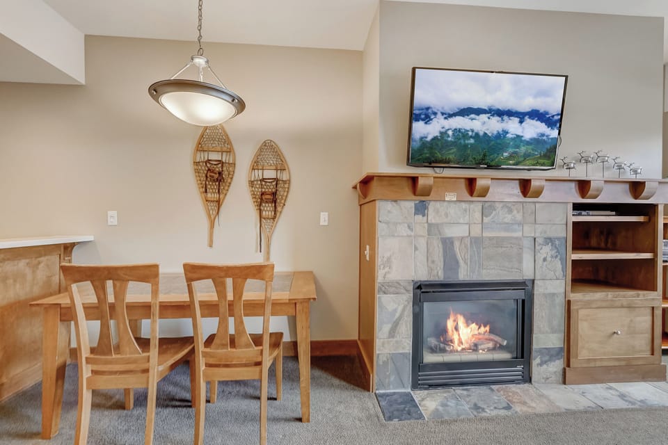 Dining / Fireplace