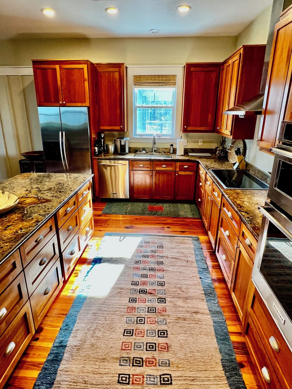 Enough space in the kitchen for several chefs to cook at one time