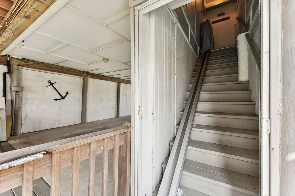 Stairs to Access Unit