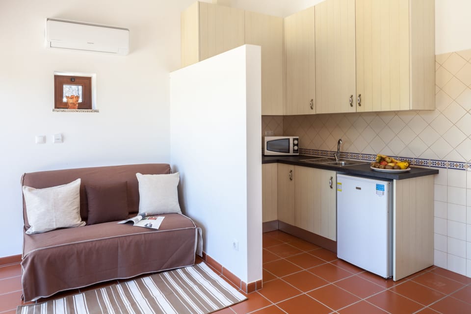Apartment, 1 Bedroom | Private kitchenette