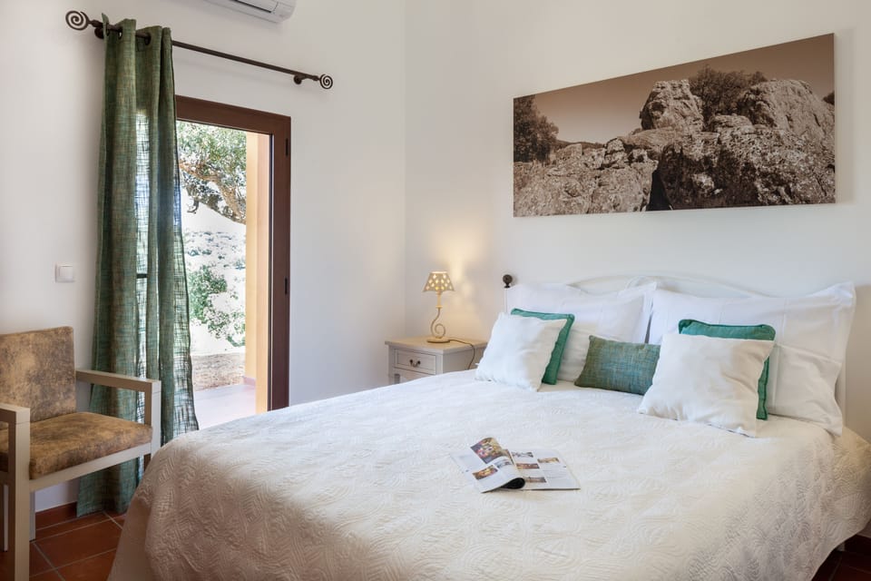 Apartment, 1 Bedroom | Premium bedding, minibar, soundproofing, free cribs/infant beds
