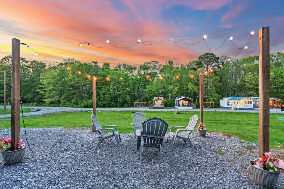 End the night under string lights with firepit conversations and stargazing.