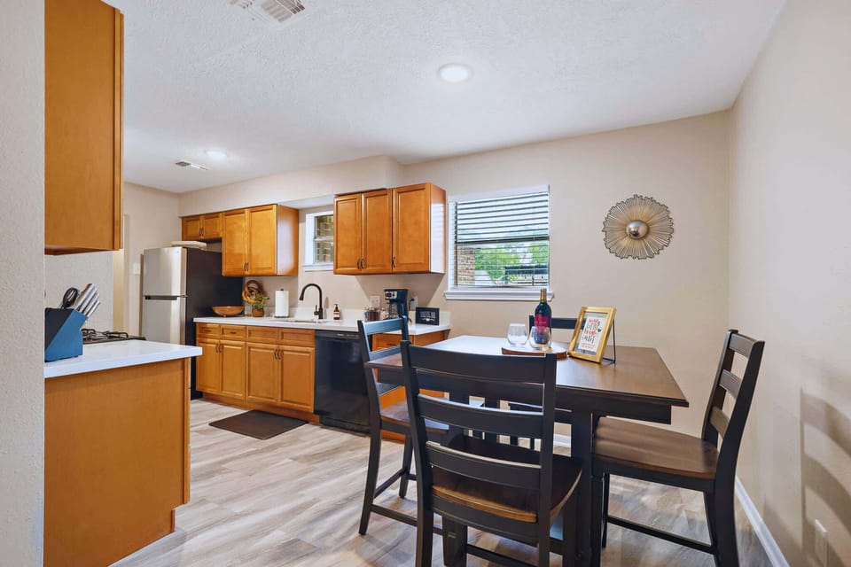 Kitchen & Dining: Sunlit space with modern appliances, perfect for culinary adventures and gatherings!