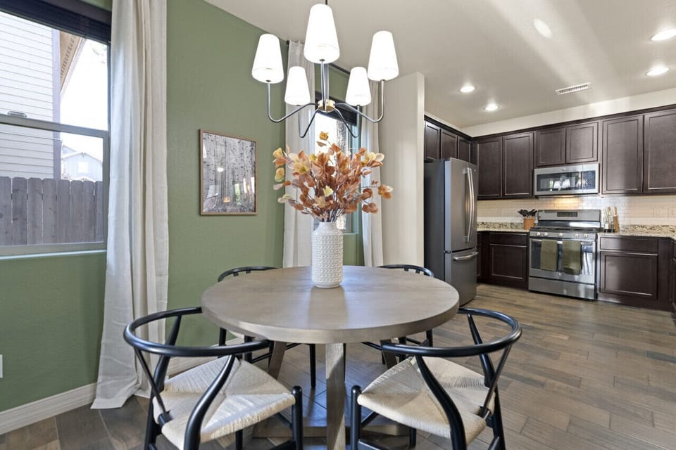 Kitchen/Dining