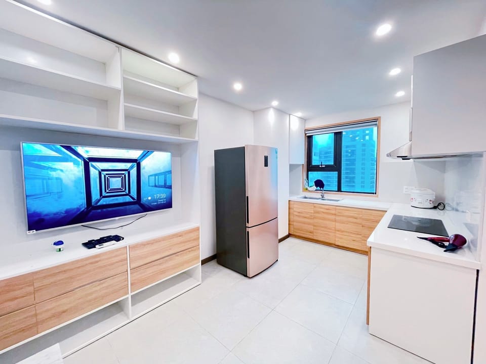 Apartment | Private kitchen | Microwave, stovetop, rice cooker, cookware/dishes/utensils