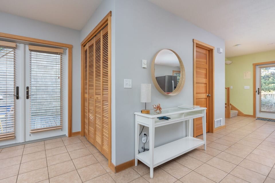 Double doors to outdoor space