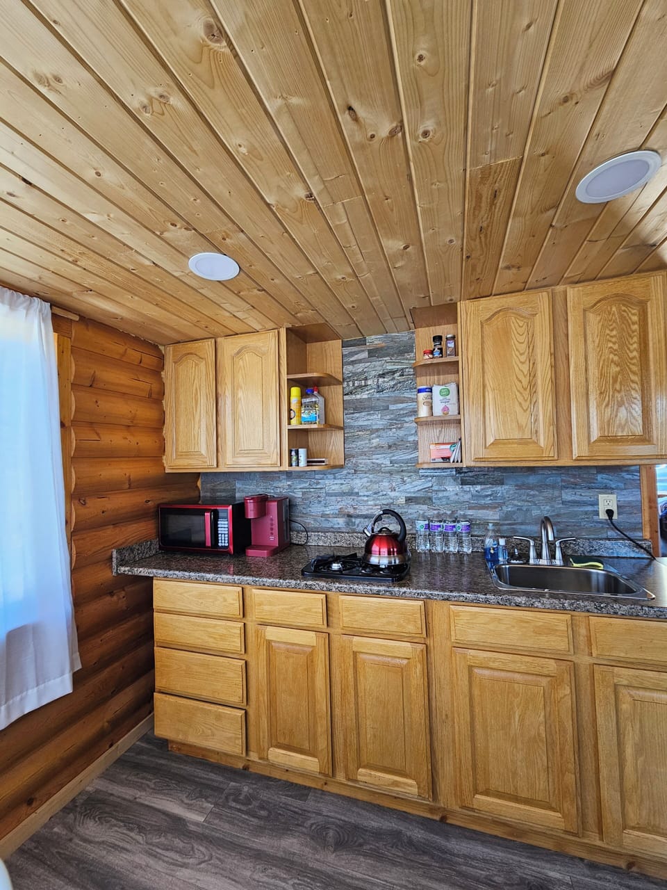 Cabin | Private kitchen | Coffee/tea maker, electric kettle, dining tables