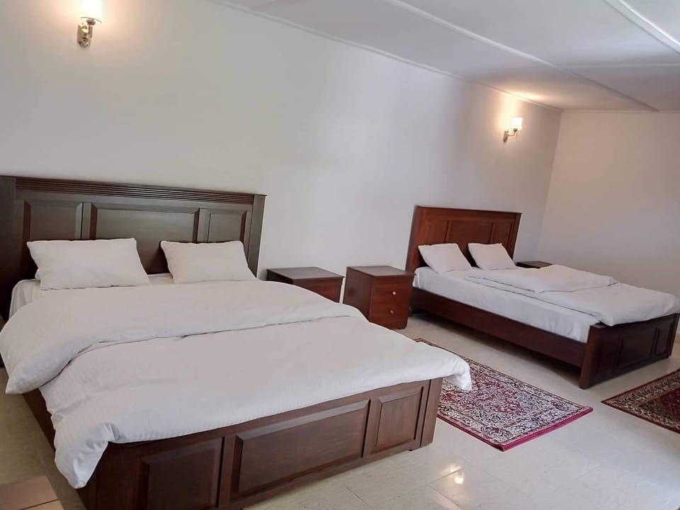 Family Suite | WiFi (free), individually decorated, individually furnished
