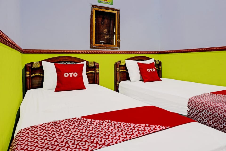 Standard Twin Room | Desk, free WiFi, bed sheets