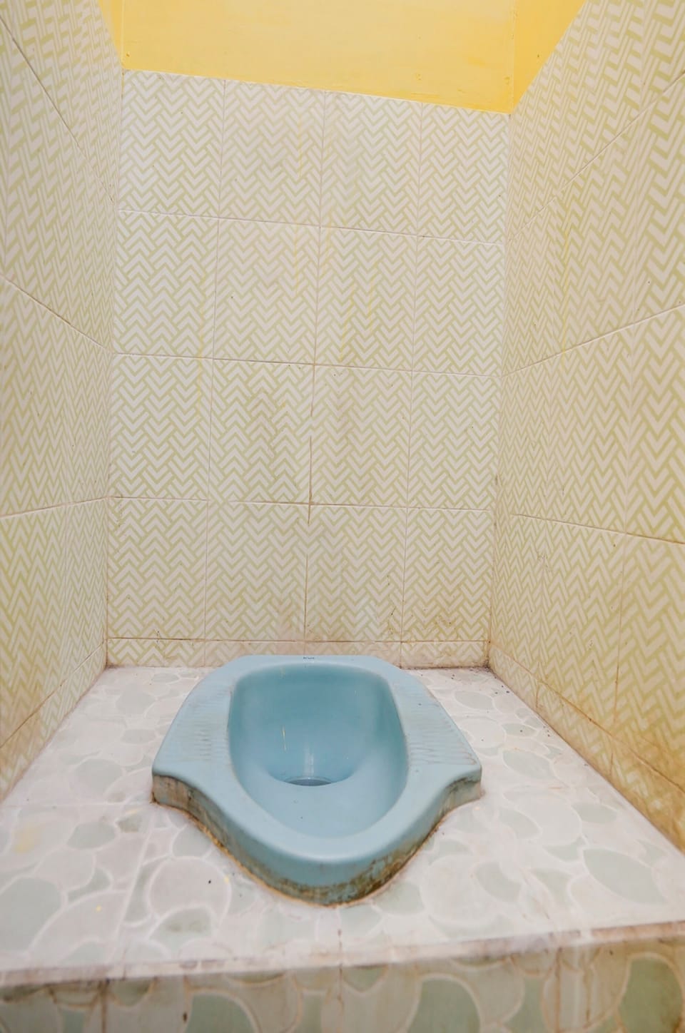 Basic Single Room | Bathroom | Shower, towels, soap