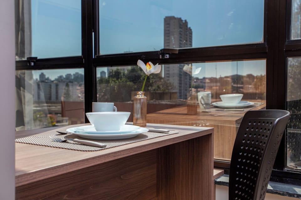 Deluxe Double or Twin Room | Desk, soundproofing, WiFi (free), bed sheets